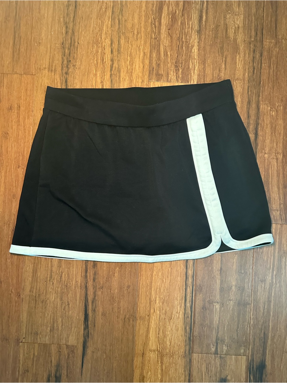 JoyLab Black Athletic Skort with White Trim Size L